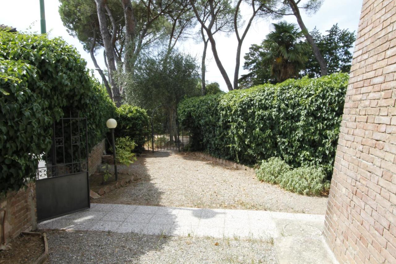 Villa Paola B&B Siena Exterior photo